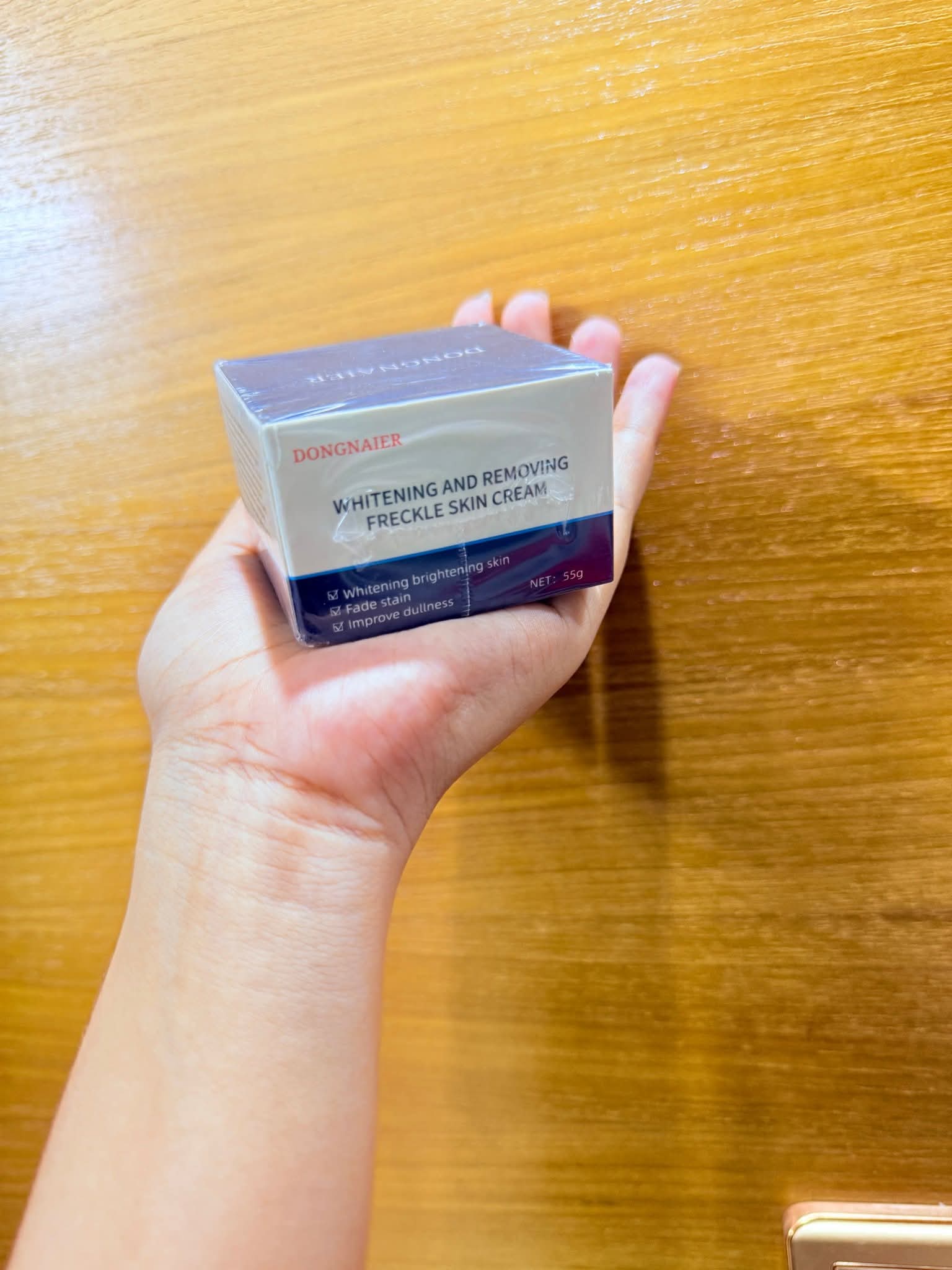 DONGNAIER Whitening And Removing Freckle Skin Cream
